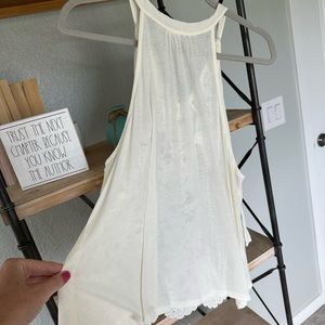 Others Follow Cream Flowy Tank Top Size Med
